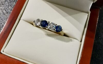 Diamond & Sapphire Ring