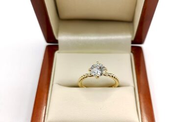 Custom-made 18ct yellow gold twist engagement ring